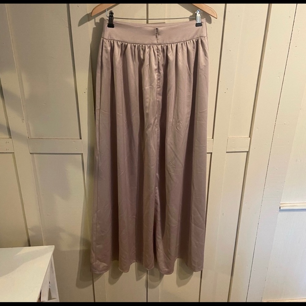 New Sabo Skirt Set - size medium - never worn! - Picture 5 of 16